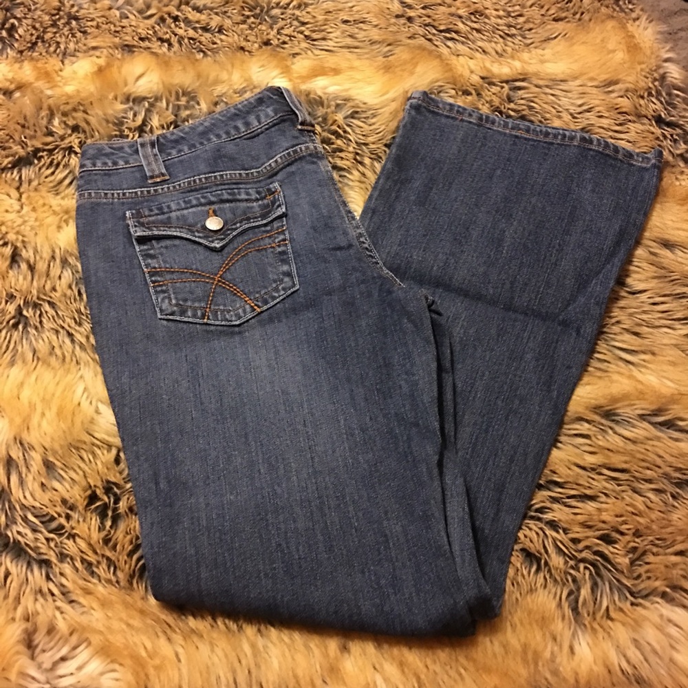 SO brand stretch flare jeans NWT 13 average